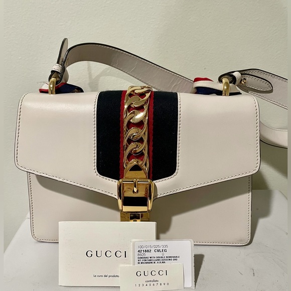 - SOLD - Authentic Gucci Handbag - Picture 7 of 12